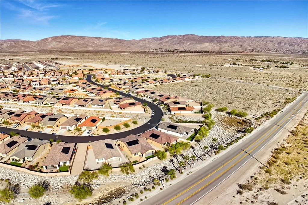 11695 E Crescent, Desert Hot Springs, California 92240 home-pic-39